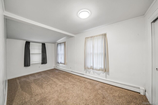 Building Photo - 120 Lookout Dr