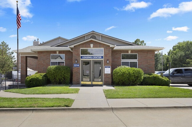 Building Photo - Cambridge Square