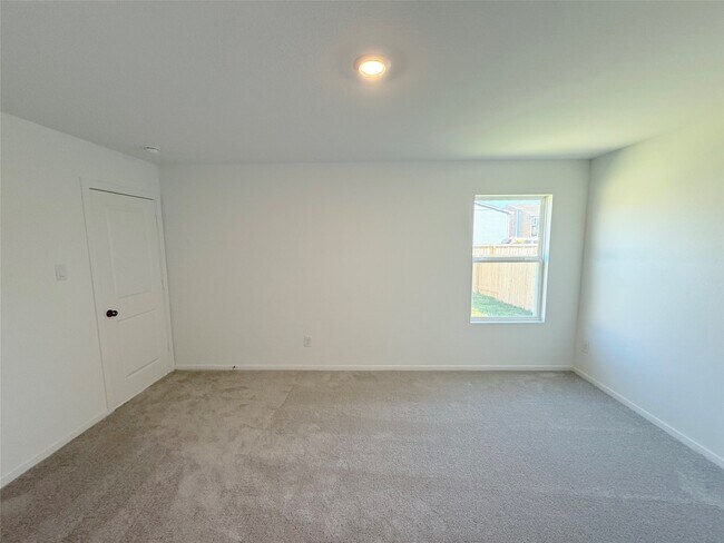 Building Photo - 505 Robin Ct