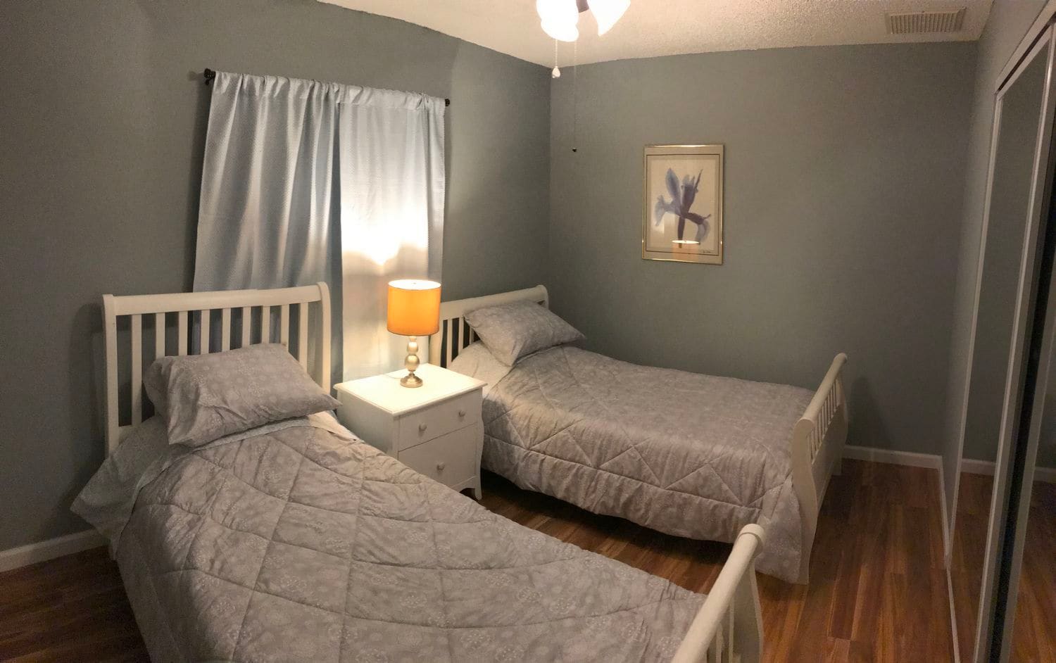 Building Photo - 6577 Desert Queen Ave