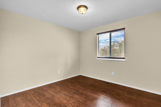 Building Photo - 4559 Ashfield Dr