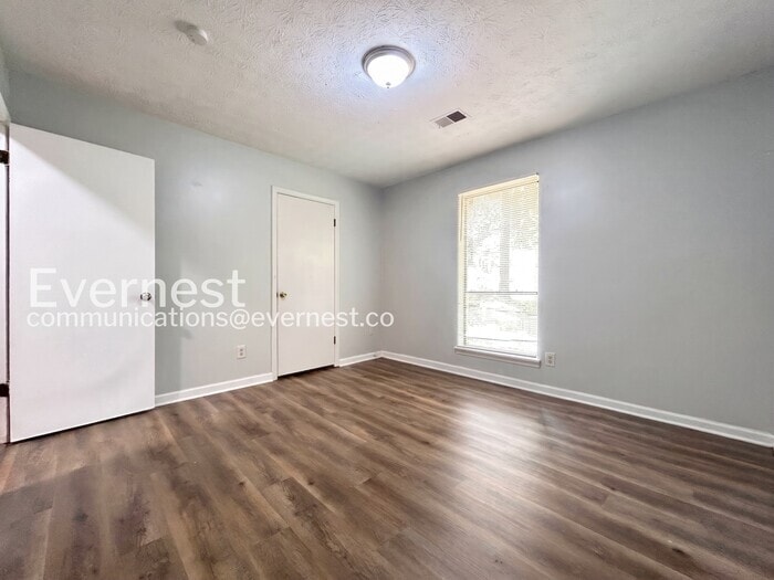 Building Photo - 1515 Captain Thomas Ct