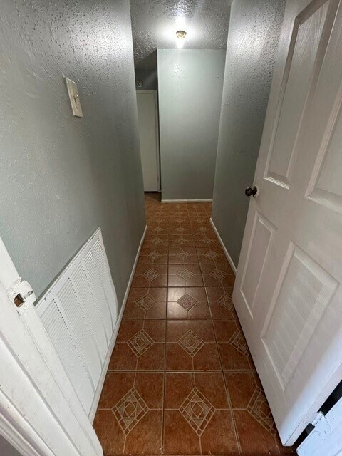 Building Photo - 11031 Silkwood Dr