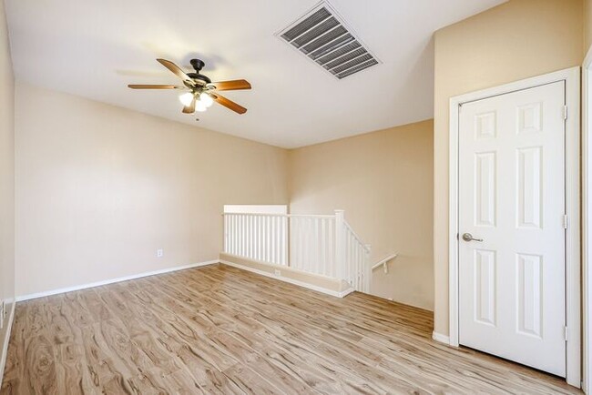 Building Photo - BEAUTIFUL 4 BEDROOM, 2.5 BATH WITH A POOL IN THE HEART OF GILBERT