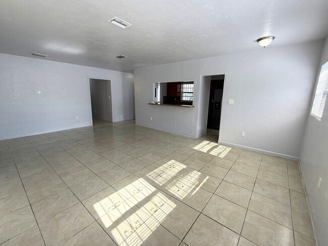 Building Photo - 1711 NW 135th St