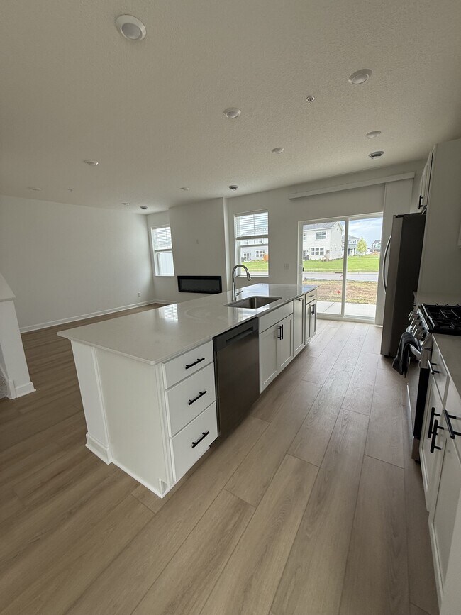 Building Photo - 1071 Anmeadle Row