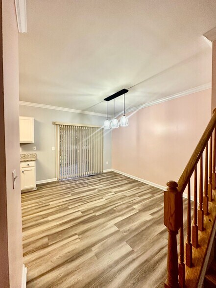 Building Photo - 9472 Black Hawk Ct