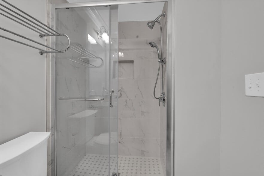 Building Photo - 7974 Vigne Ct