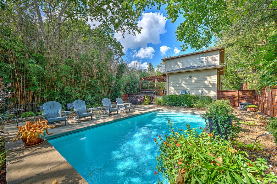 Building Photo - 21 E Martin Luther King Jr Blvd