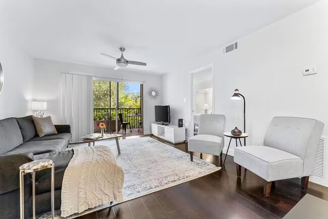 Building Photo - 3700 S Osprey Ave