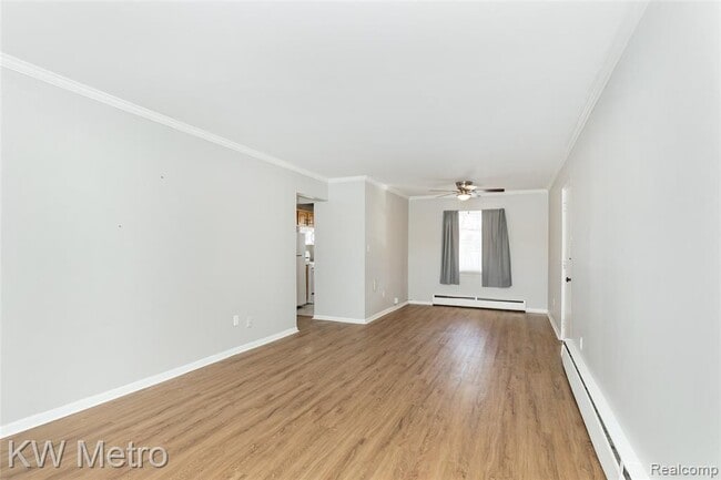 Building Photo - 2817 W 13 Mile Rd