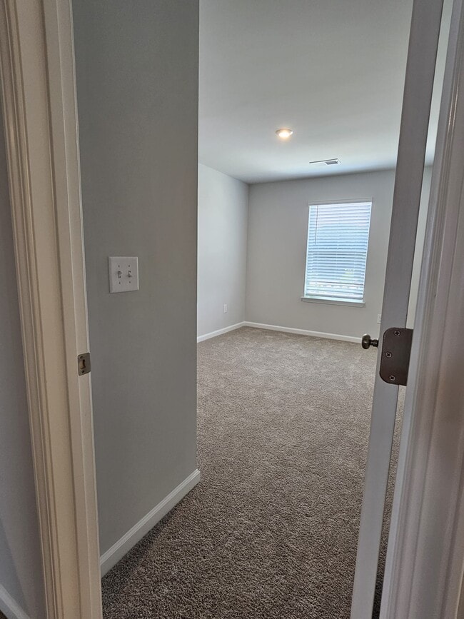 Building Photo - 252 Santorini Wy