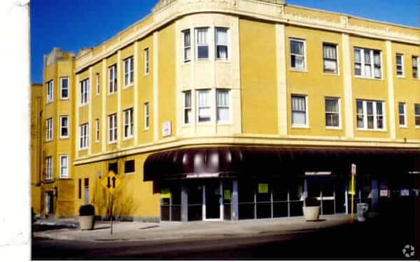 Building Photo - 7845-7859 S Avalon Ave
