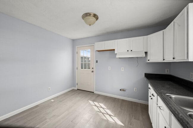 Building Photo - 5607 Barton St