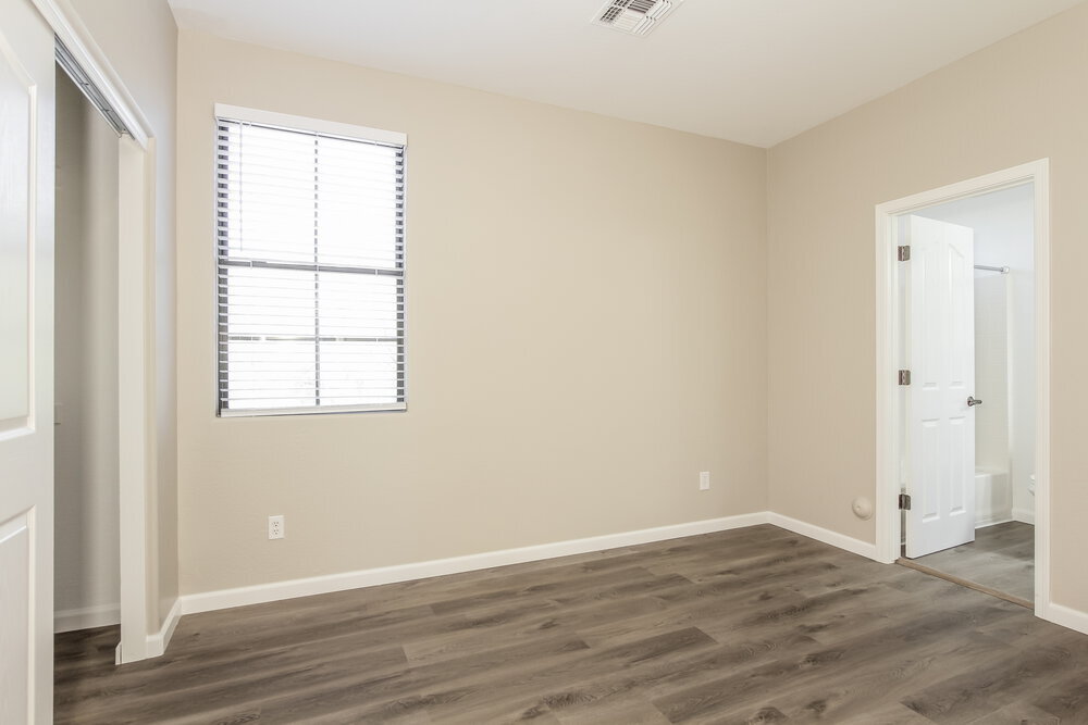 Building Photo - 2432 W Dusty Wren Dr