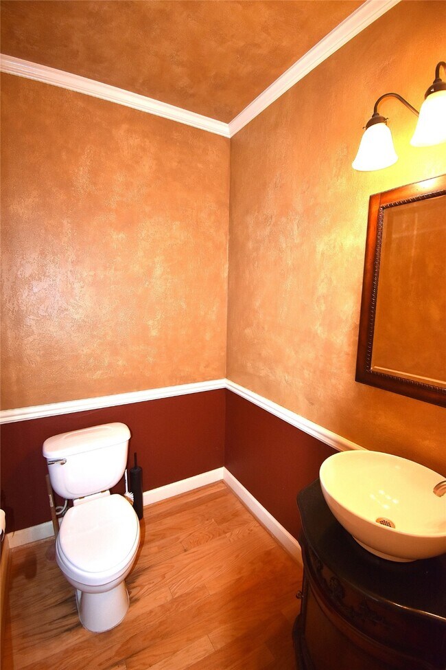 Building Photo - 1117 Malone St