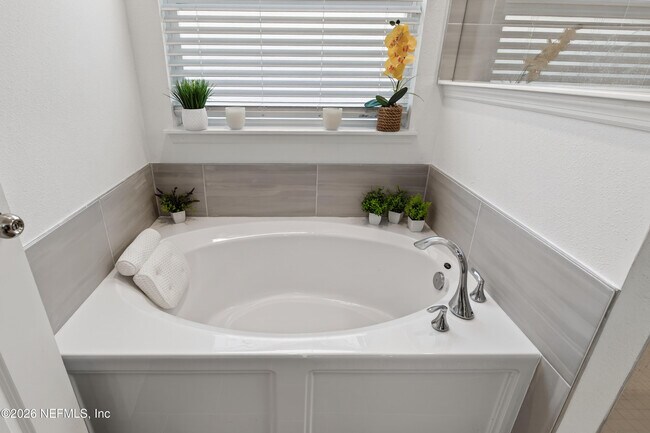 Building Photo - 7212 Calamint Ave