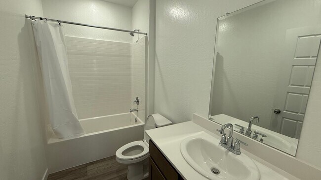 Building Photo - Must See - Spacious 3-Bedroom, 2-Bath Home in Riverstone