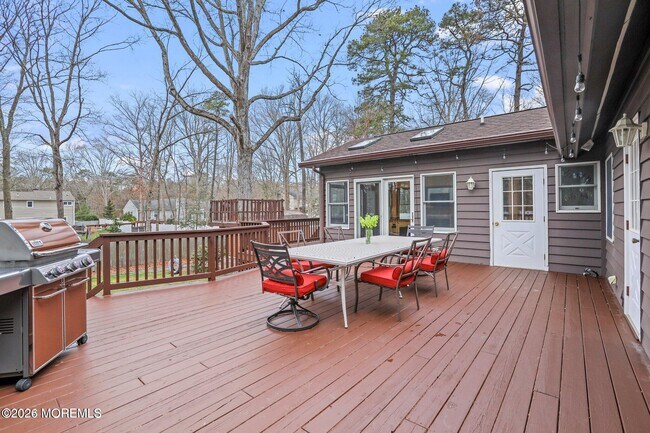 Building Photo - 1244 Whitesville Rd