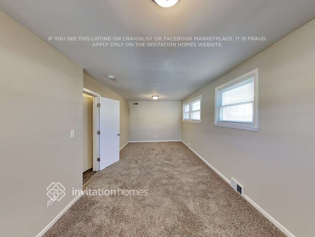 Building Photo - 1816 N 38th Ave