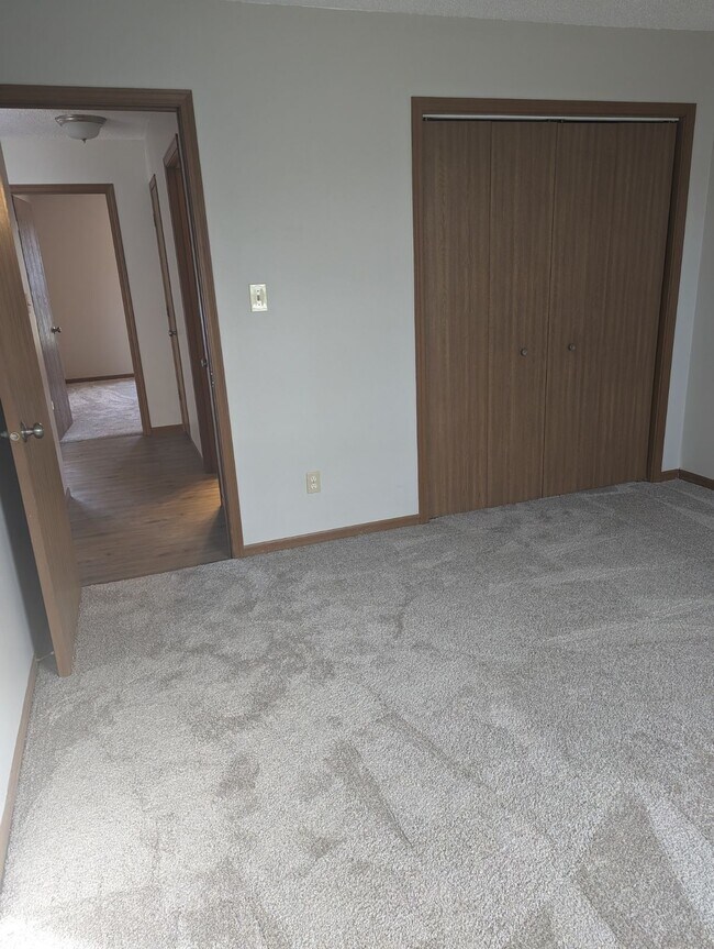 Building Photo - 269 Rudy Rd