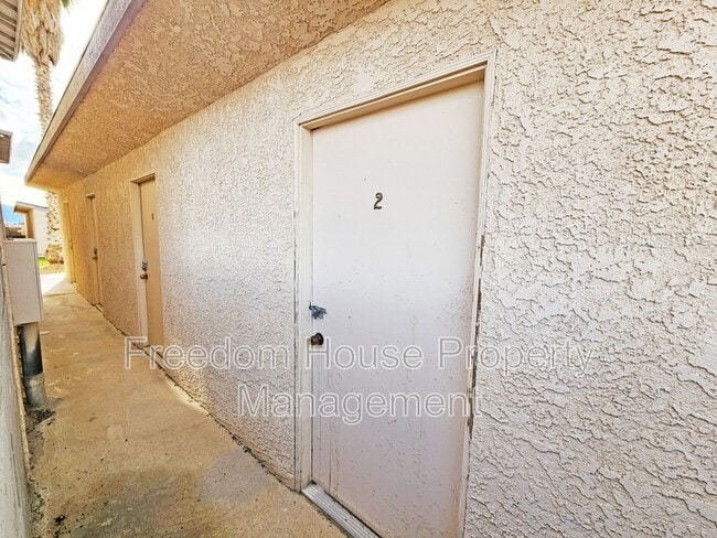 Building Photo - 1444 Star Rd