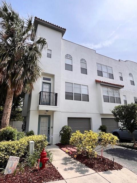 Building Photo - 7100 Sunset Way