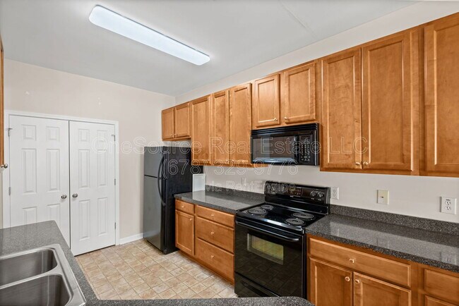 Building Photo - 1821 Willow Branch Ln
