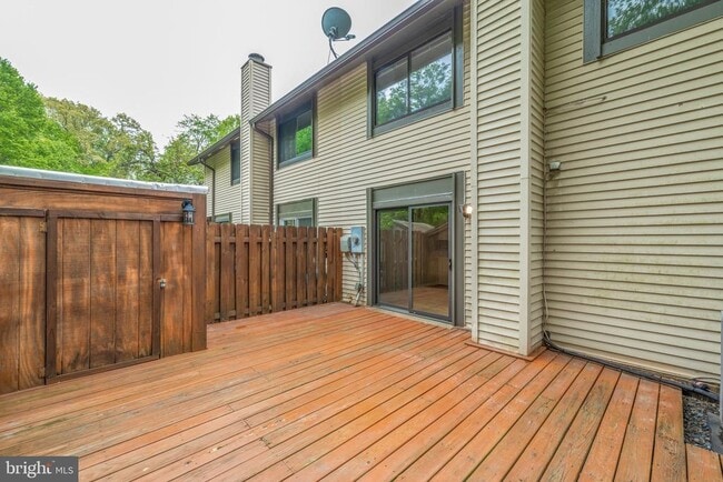 Building Photo - 5620 Summer Oak Way