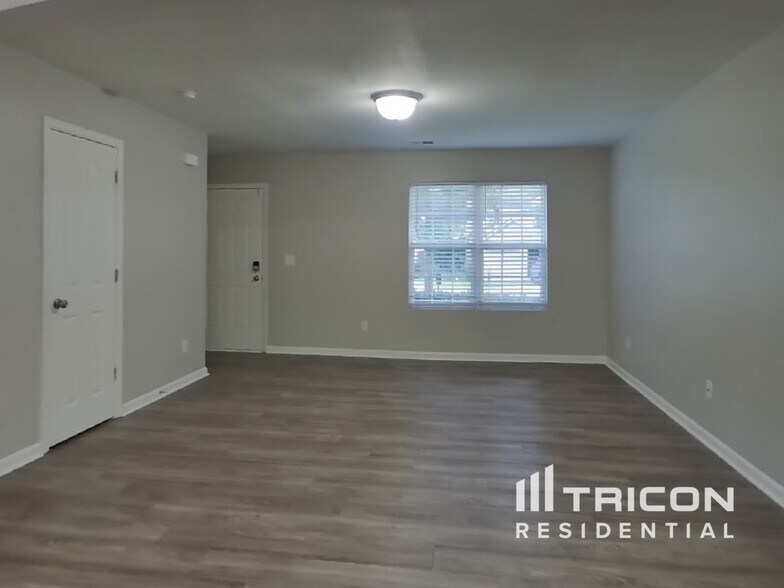 Building Photo - 4912 Magnasco Ln