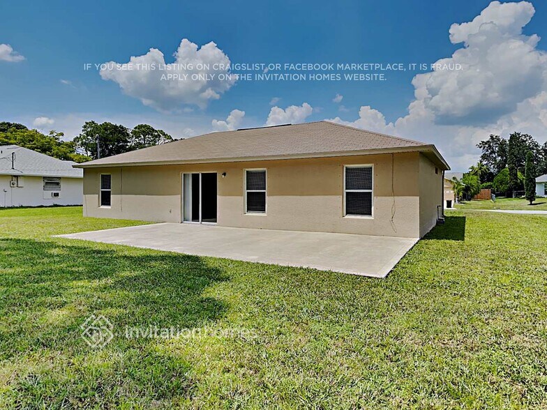 Building Photo - 1718 Hazelton St NW