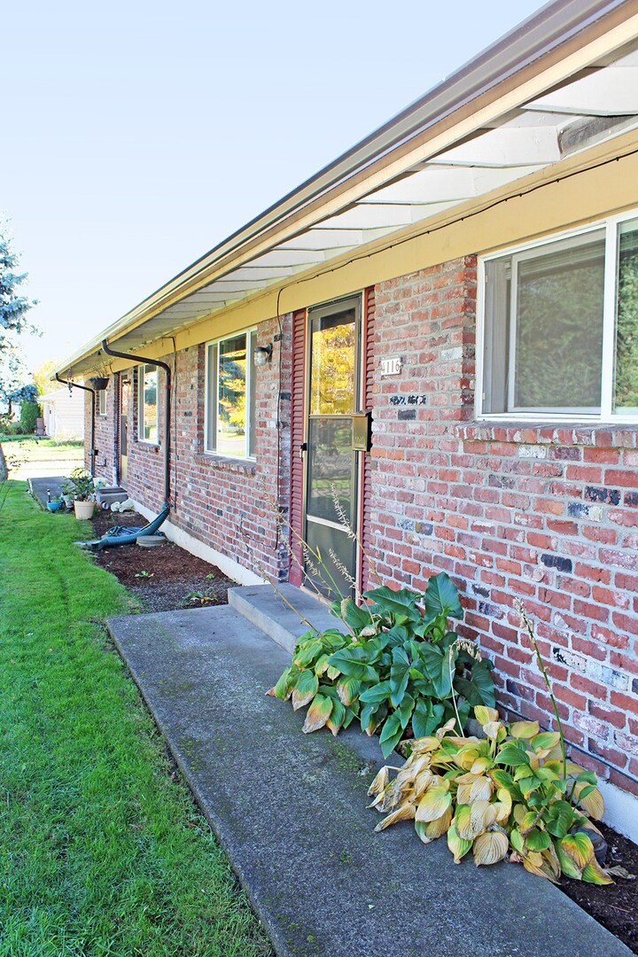 Building Photo - 4110-4116 N Willis Blvd