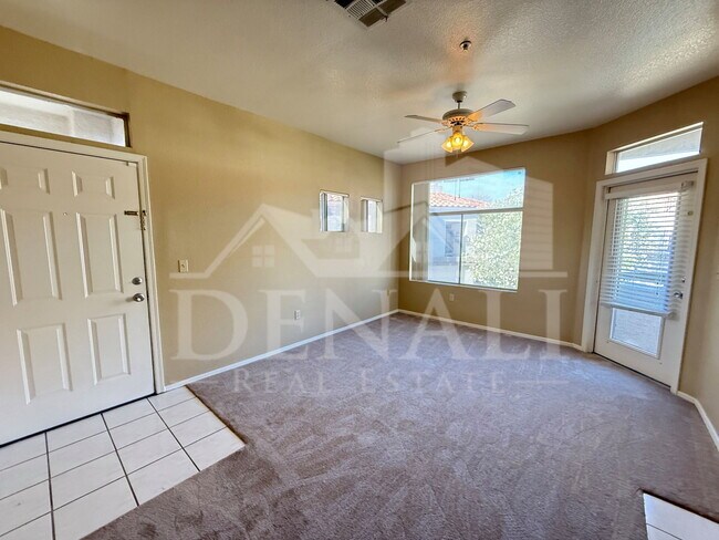 Building Photo - 11375 E Sahuaro Dr