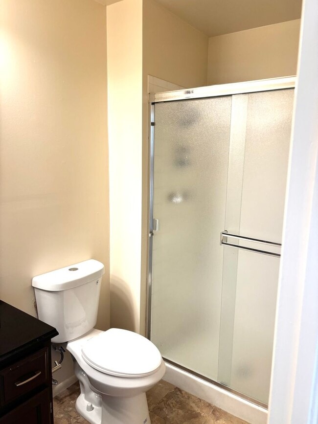 Building Photo - Stunning 3 bed 3 bath rental home in Highlands Ranch CO 80126 available 4-1-2026