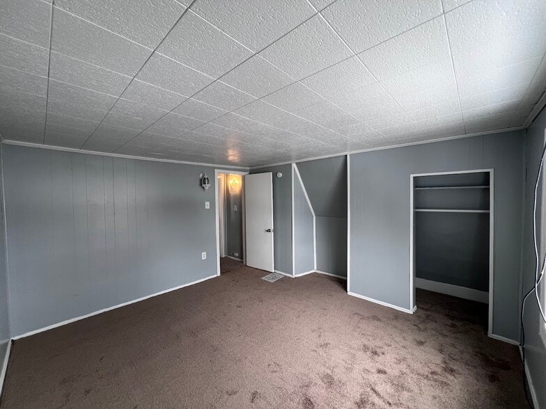 Building Photo - 303 Ohio Ave