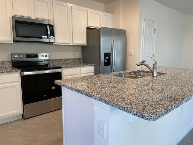 Building Photo - 12071 Holystone St