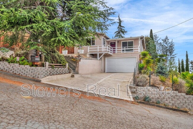 Building Photo - 25551 Maitland Dr
