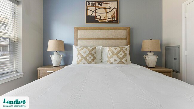 Building Photo - 915 Brentmoor Dr