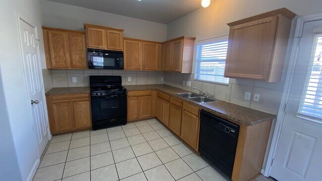 Building Photo - 15835 Mountain Mist Trail