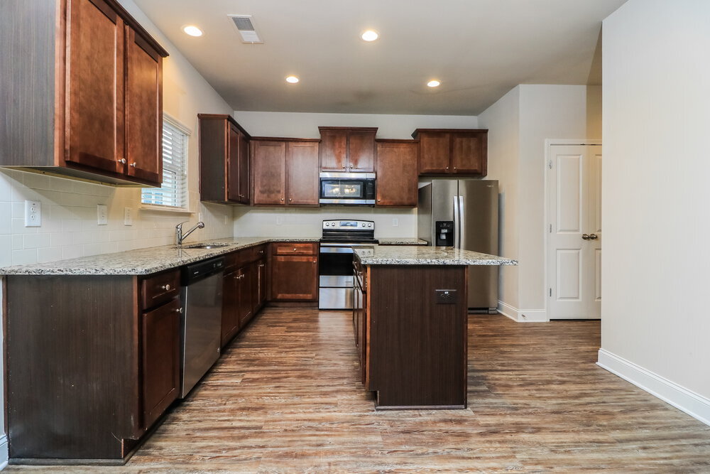 Building Photo - 279 Faron Dr