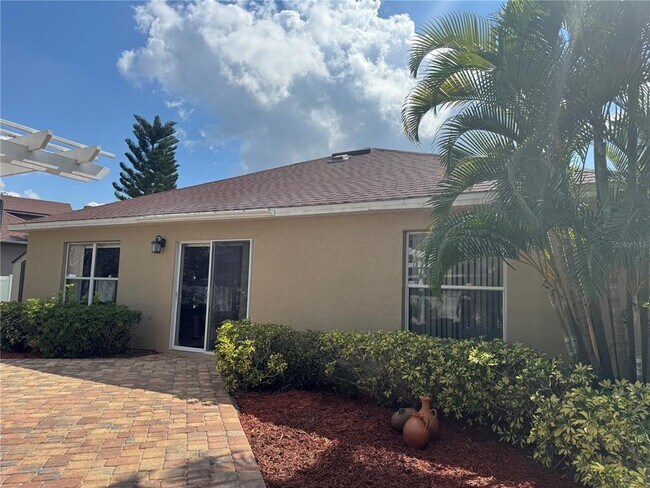 Building Photo - 2300 Saphire Ct
