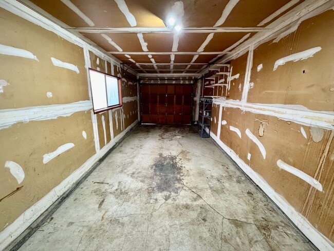 Building Photo - 1127-1129 Applegate Street