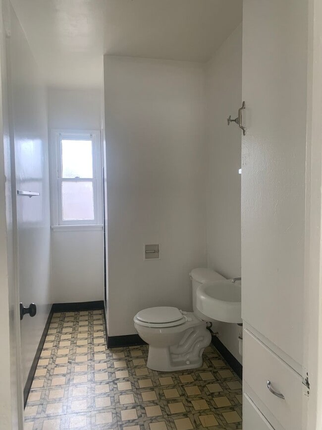 Building Photo - Cozy 1 bedroom in 93308