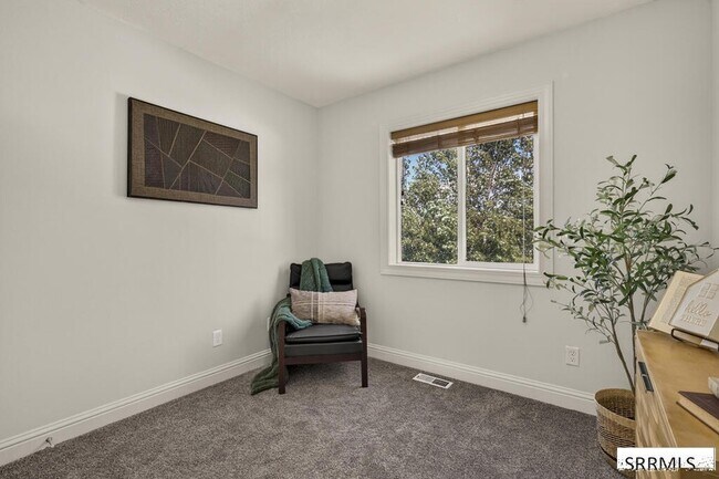 Building Photo - 1150 Hammerstone Dr