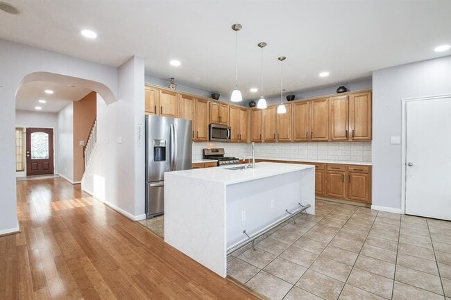 Building Photo - 6323 Channelbrook Ln