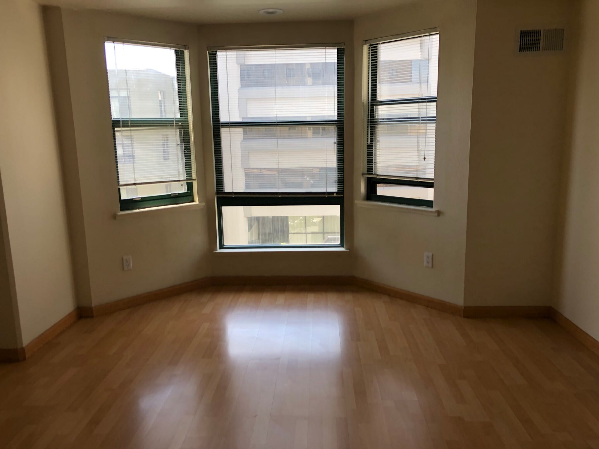 Building Photo - 988 Franklin St