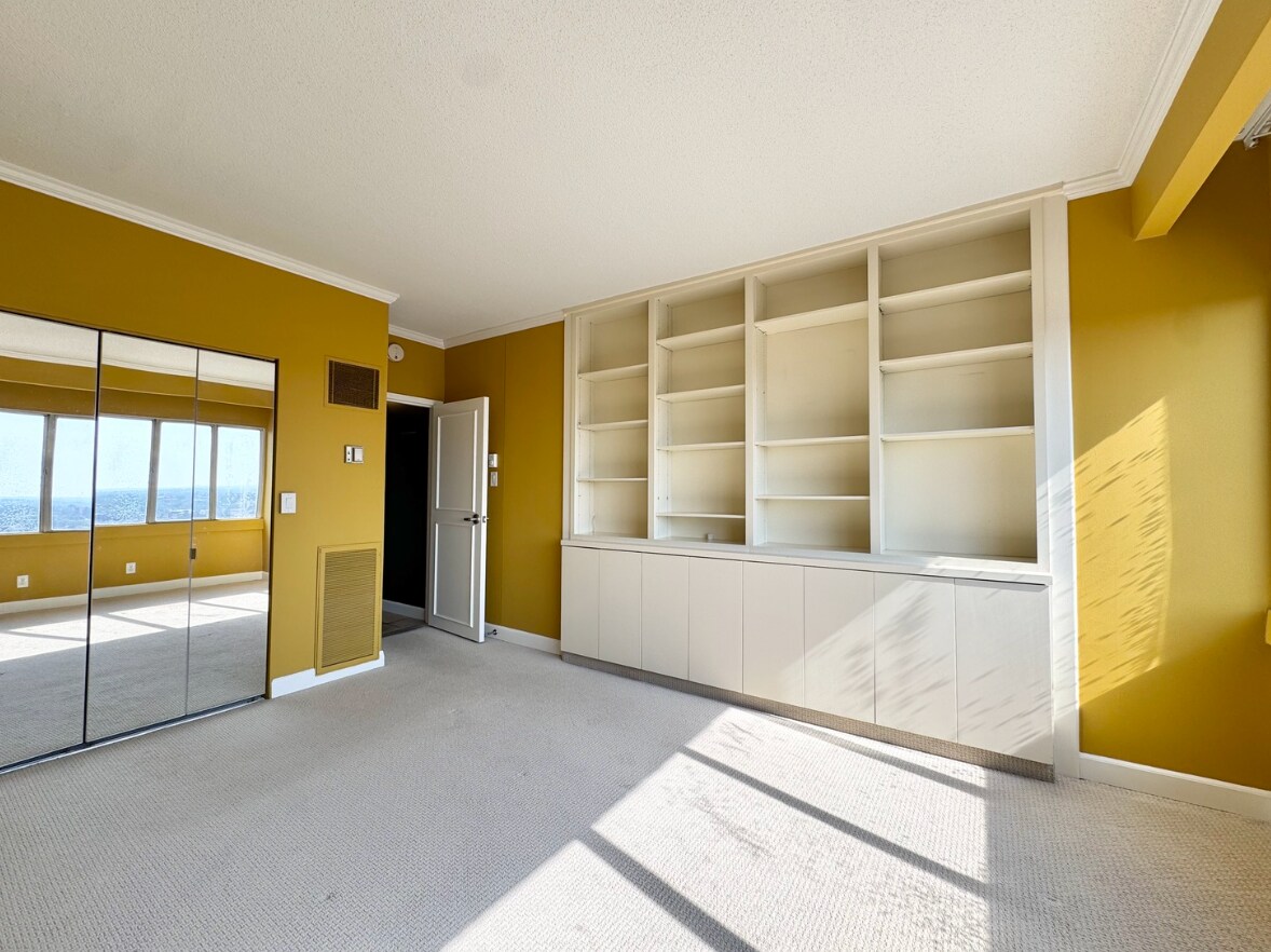 Building Photo - 2510 Grand Blvd