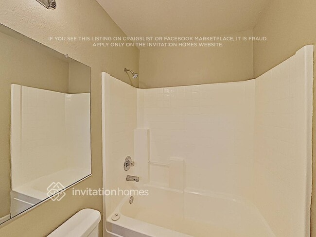 Building Photo - 405 3rd St