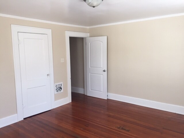 Building Photo - 3355 N College Ave