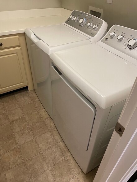 Laundry room with washer/dryer - 6401 Cameron Ln